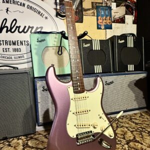 Squier Classic Vibe ‘60’s stratocaster- metallic burgundy mist